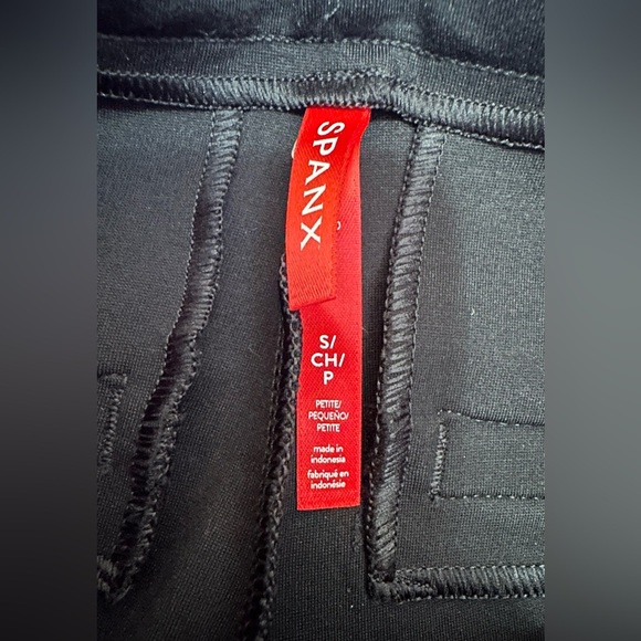 NWTs SPANX Size Small Petite Slim Straight Pants - Picture 3 of 7